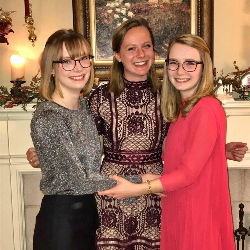 Meet your Posher, Elizabeth